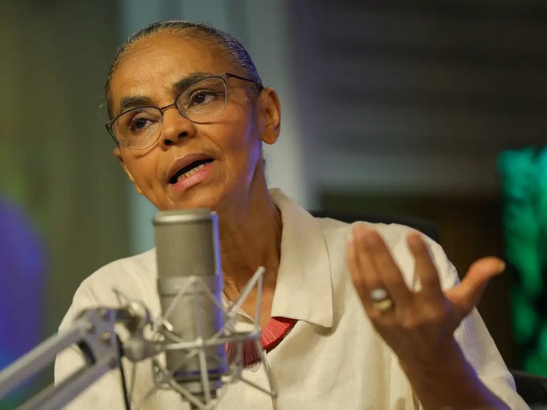 Marina Silva relata ameaças a brigadistas no combate a incêndios criminosos no País