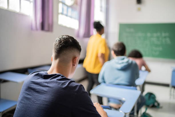 MEC divulga portaria para plano de ação do ensino médio