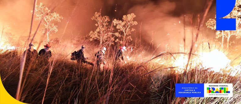 Governo convoca mais 150 bombeiros da Força Nacional para combater incêndios