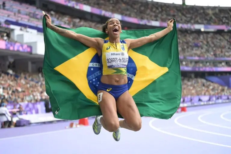 Rayane Soares ganha ouro e bate o recorde mundial nos 400m