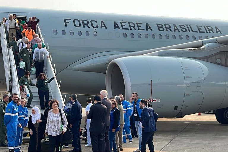 avião da fab operação raízes de cedro