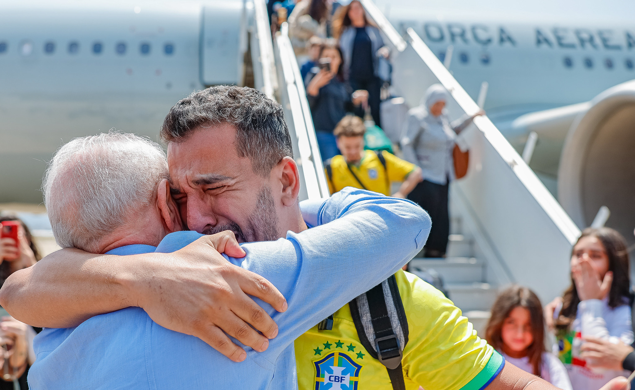 Brasileiros resgatados no Líbano agradecem ao governo e a Lula com relatos emocionados — Agência Gov