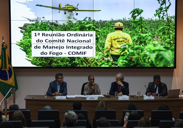 Governo Federal instala Comitê Nacional de Manejo Integrado do Fogo