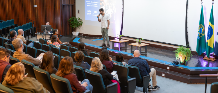 Inmetro Realiza Workshop em Comemoração ao Dia Internacional da Linguagem Simples