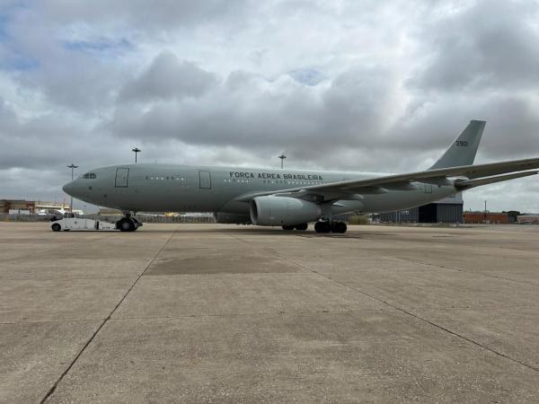 KC-30 da FAB decola para Beirute em missão de repatriação