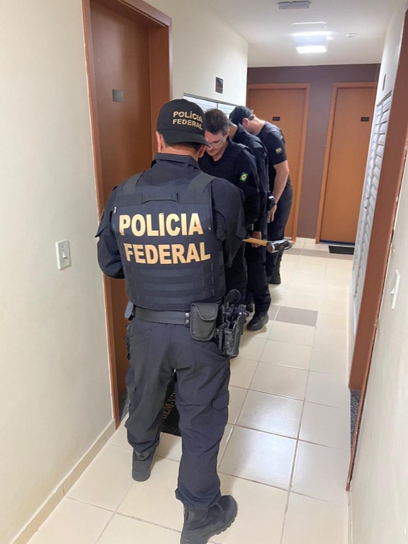 Polícia Federal desarticula associação criminosa de tráfico transnacional de drogas