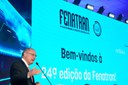 Alckmin reforça vantagens do programa Mover em feira de transportes de carga