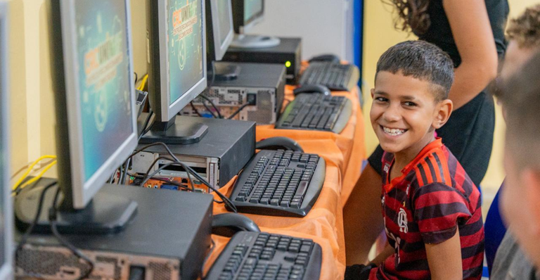 BNDES aprova R$ 56,7 mi para conexão à internet de 500 mil alunos de escolas públicas do Norte e Nordeste