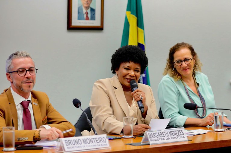 Comissão de Cultura da Câmara dos Deputados debate criação do Dia Nacional do Axé Music