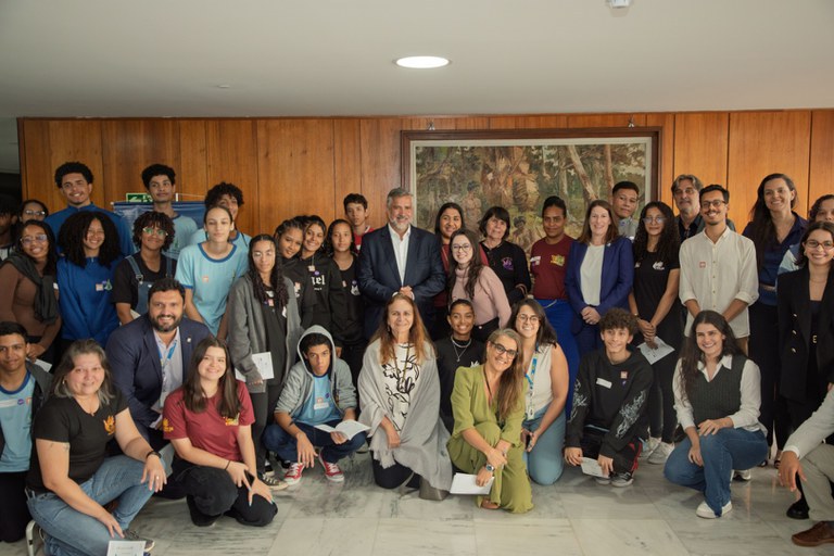 Semana Brasileira de Educação Midiática termina com visita de estudantes ao Palácio do Planalto