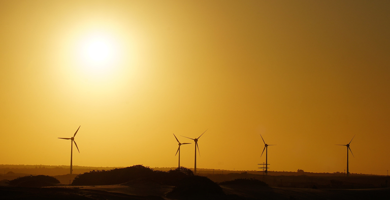 Expansão histórica: eólica e solar lideram aumento na geração de energia em outubro