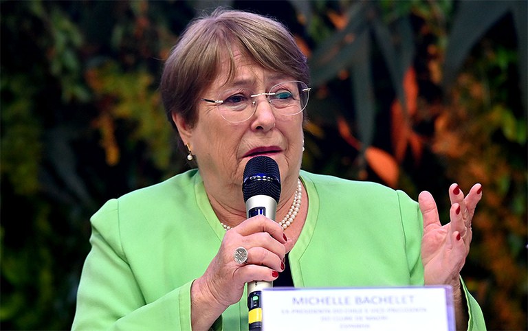 Bachelet defende fortalecimento da democracia para um Estado mais efetivo