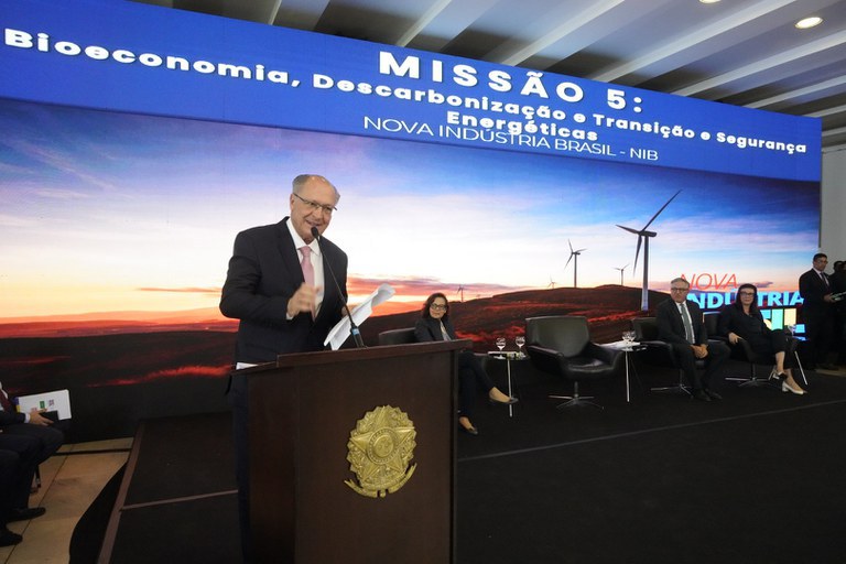 Alckmin: 'Brasil continua sendo um modelo de eficiência no uso da energia limpa'