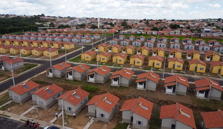 Famílias goianas recebem moradias do Minha Casa, Minha Vida