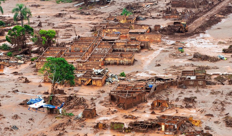 BNDES recebe 1ª parcela do acordo judicial para reparação pelo rompimento da barragem de Fundão BNDES recebe 1ª parcela do acordo judicial para reparação pelo rompimento da barragem de Fundão