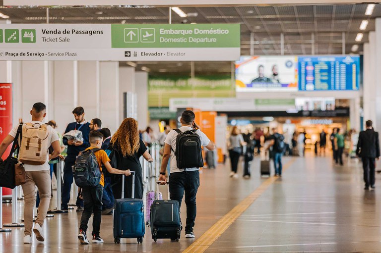 Brasileiros avaliam positivamente os principais aeroportos do país, aponta pesquisa