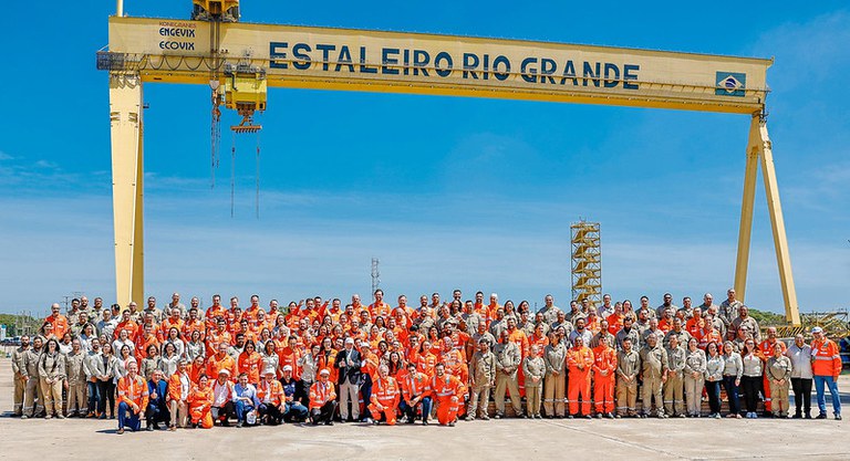 Com contrato para quatro novos petroleiros, Lula impulsiona renovação da frota naval