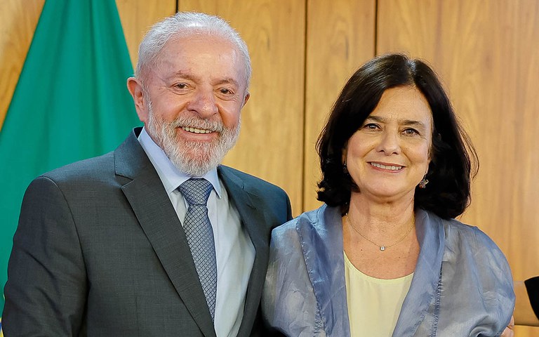 Lula comunica substituição de Nísia Trindade por Alexandre Padilha na Saúde