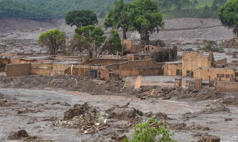 Lançado plano de resposta rápida para emergência em saúde por rompimento de barragens Lançado plano de resposta rápida para emergência em saúde por rompimento de barragens
