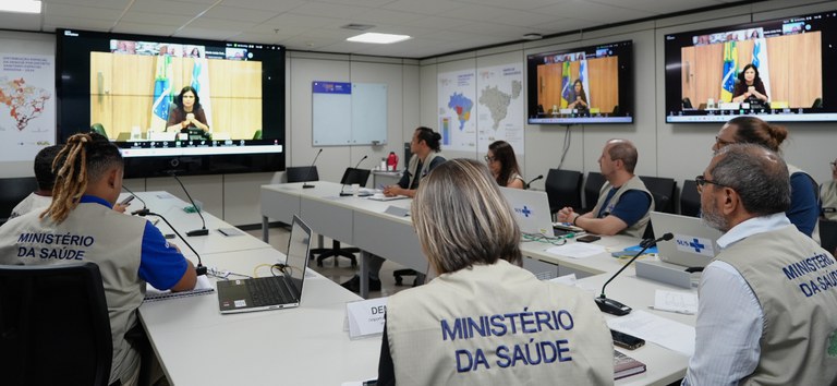 Governo promove encontro com comunidades médico-científicas para fortalecer o controle das arboviroses