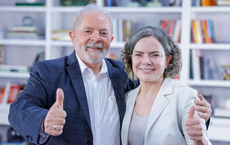 Presidente Lula anuncia Gleisi Hoffmann para assumir a Secretaria de Relações Institucionais