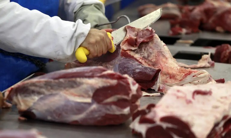 Mapa esclarece suspensão da China a importação de carne bovina de três frigoríficos brasileiros