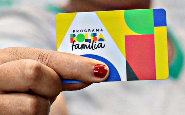 Estudo associa Bolsa Família ao menor risco de internações por uso de substâncias Estudo associa Bolsa Família ao menor risco de internações por uso de substâncias