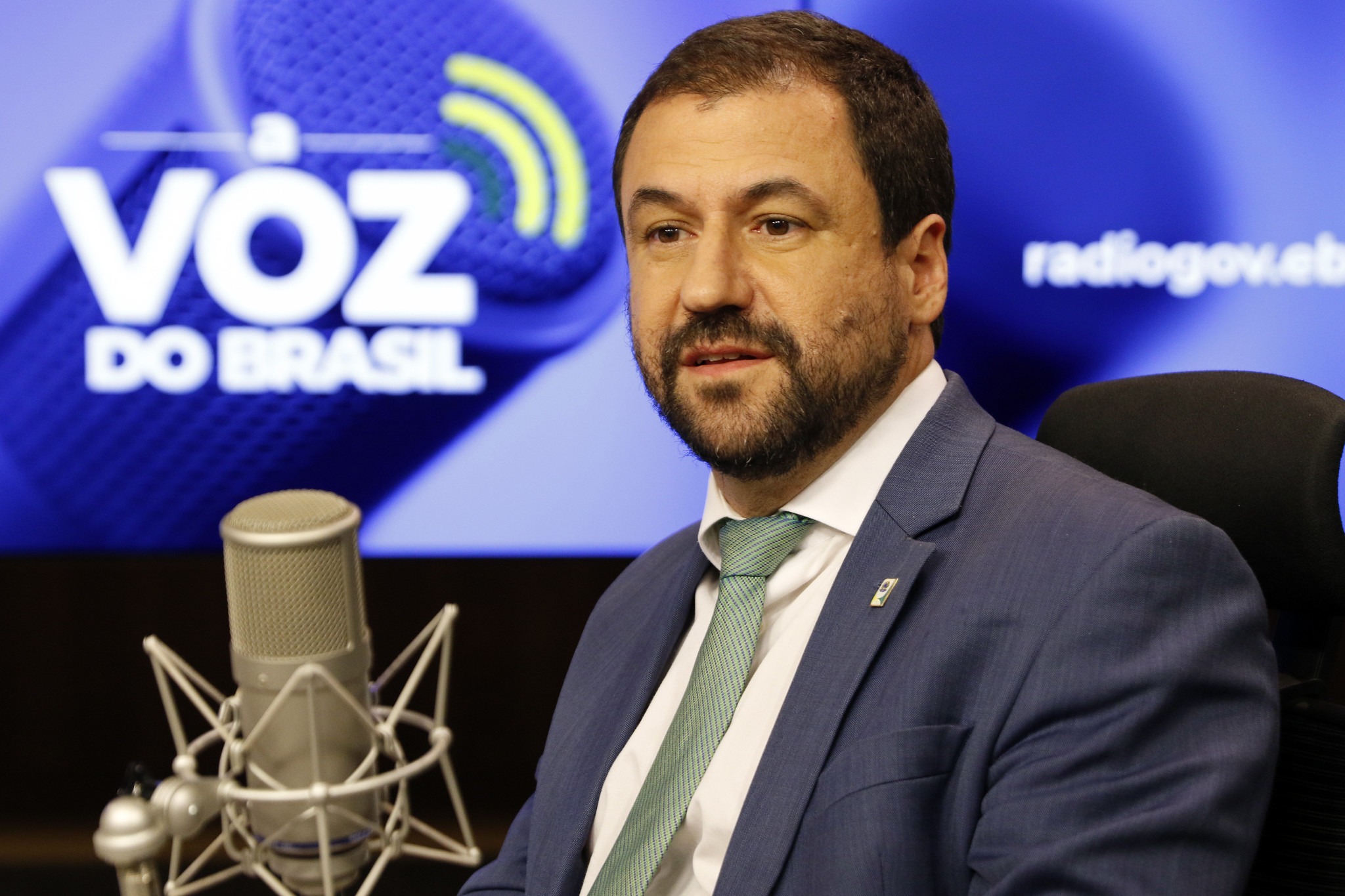 joao brant voz do brasil.jpg