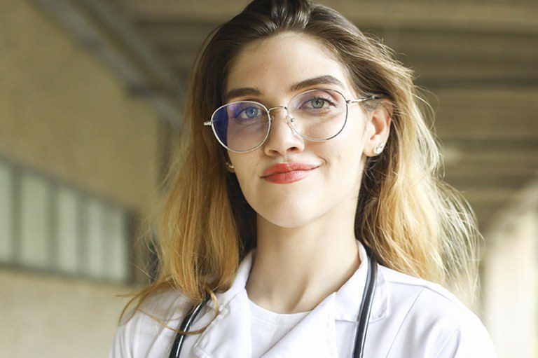 Mulheres correspondem a mais de 58% das pessoas que recebem o Bolsa Família em março Mulheres correspondem a mais de 58% das pessoas que recebem o Bolsa Família em março