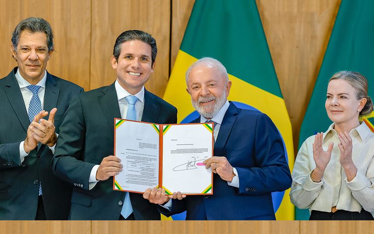 Governo apresenta ao Congresso projeto para isentar de IR quem recebe até R$ 5 mil. Entenda o impacto