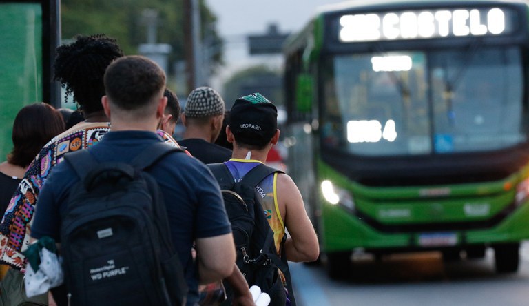 Sete estados terão 281 novos ônibus menos poluentes