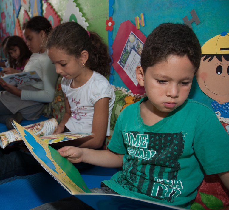MEC anuncia R$ 16 milhões para Cantinhos de Leitura MEC anuncia R$ 16 milhões para Cantinhos de Leitura