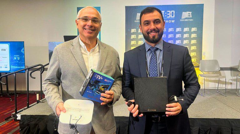 Comunicações recebe primeiros protótipos da antena e do conversor da TV 3.0 Comunicações recebe primeiros protótipos da antena e do conversor da TV 3.0