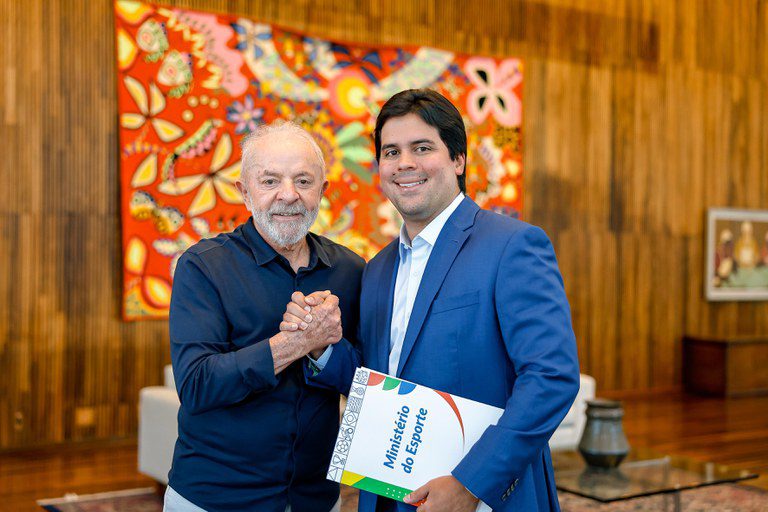 Lula e Fufuca discutem projetos voltados ao esporte brasileiro Lula e Fufuca discutem projetos voltados ao esporte brasileiro