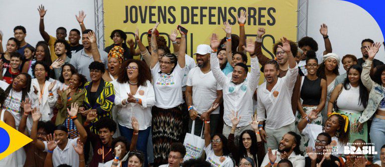 MJSP, SNJ e Fiocruz lançam Projeto Jovens Defensores Populares MJSP, SNJ e Fiocruz lançam Projeto Jovens Defensores Populares