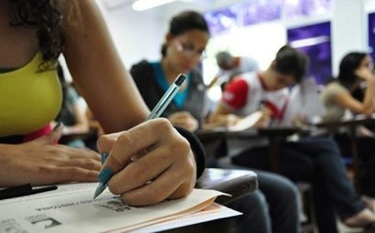 Enem 2025: estudante tem até sexta (2) para pedir isenção da taxa de inscrição Enem 2025: estudante tem até sexta (2) para pedir isenção da taxa de inscrição