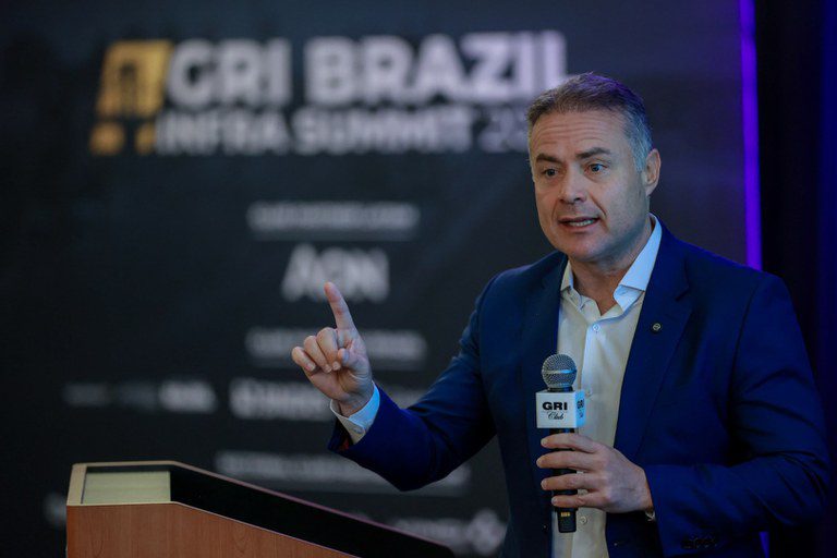 Em Nova Iorque, ministro dos Transportes apresenta carteira de projetos rodoviários e ferroviários brasileiros Em Nova Iorque, ministro dos Transportes apresenta carteira de projetos rodoviários e ferroviários brasileiros