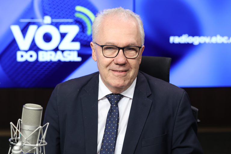 A Voz do Brasil detalha as novidades do Enem 2025 nesta quarta-feira A Voz do Brasil detalha as novidades do Enem 2025 nesta quarta-feira