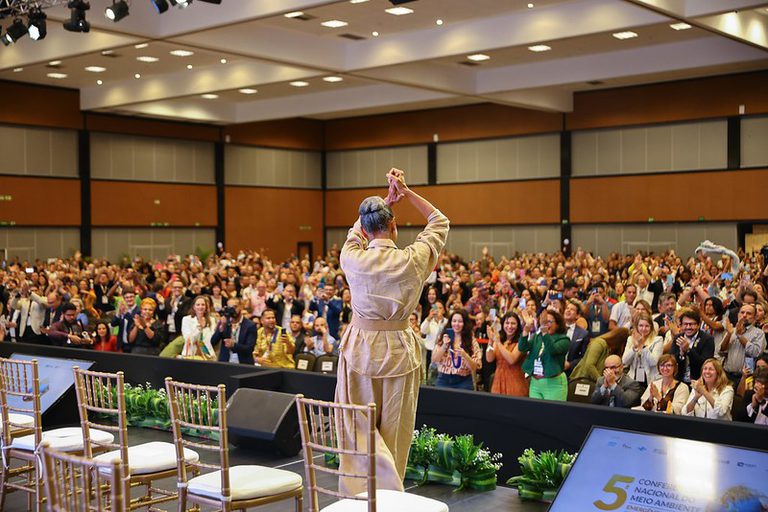 Após 11 anos da última edição, 5ª Conferência Nacional do Meio Ambiente é iniciada em Brasília. Assista Após 11 anos da última edição, 5ª Conferência Nacional do Meio Ambiente é iniciada em Brasília. Assista