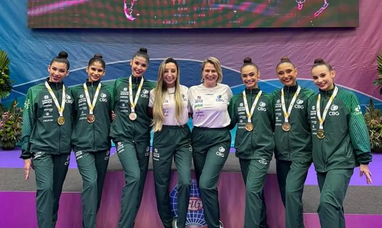 Brasil ganha ouro triplo na Copa do Mundo de Ginástica Rítmica e reforça preparação para Mundial no Rio Brasil ganha ouro triplo na Copa do Mundo de Ginástica Rítmica e reforça preparação para Mundial no Rio