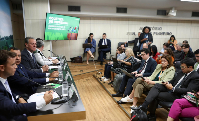 Brasil destaca sistema sanitário sólido e transparência no enfrentamento da gripe aviária Brasil destaca sistema sanitário sólido e transparência no enfrentamento da gripe aviária