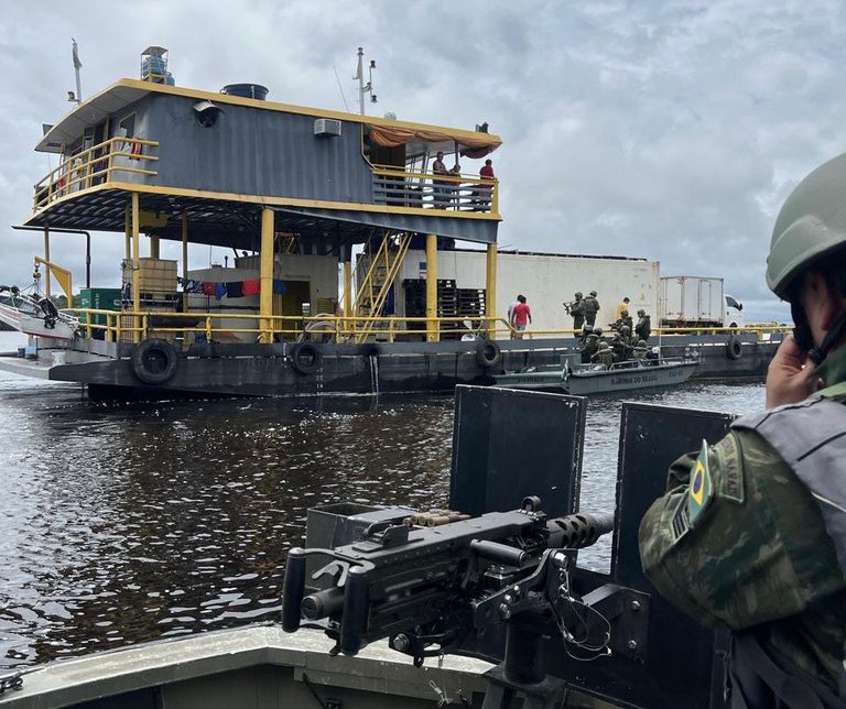 Defesa intensifica ações de combate a crimes ambientais e transfronteiriços Defesa intensifica ações de combate a crimes ambientais e transfronteiriços