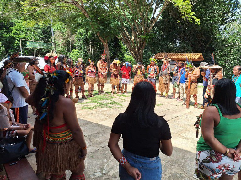 Direitos Humanos participa de missão em terras indígenas no sul da Bahia Direitos Humanos participa de missão em terras indígenas no sul da Bahia