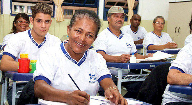 Escolha de livros do PNLD para Educação de Jovens e Adultos vai até 23 de maio Escolha de livros do PNLD para Educação de Jovens e Adultos vai até 23 de maio