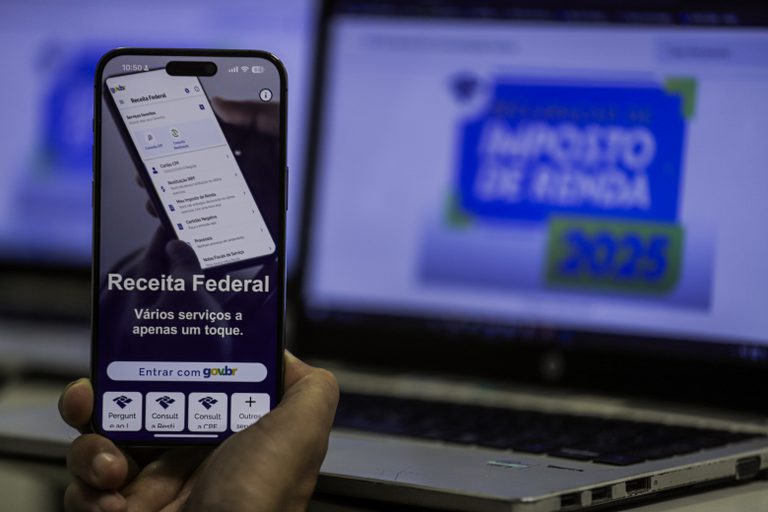 Até as 20h, mais de 42 milhões de contribuintes enviaram a declaração do IRPF 2025 Até as 20h, mais de 42 milhões de contribuintes enviaram a declaração do IRPF 2025