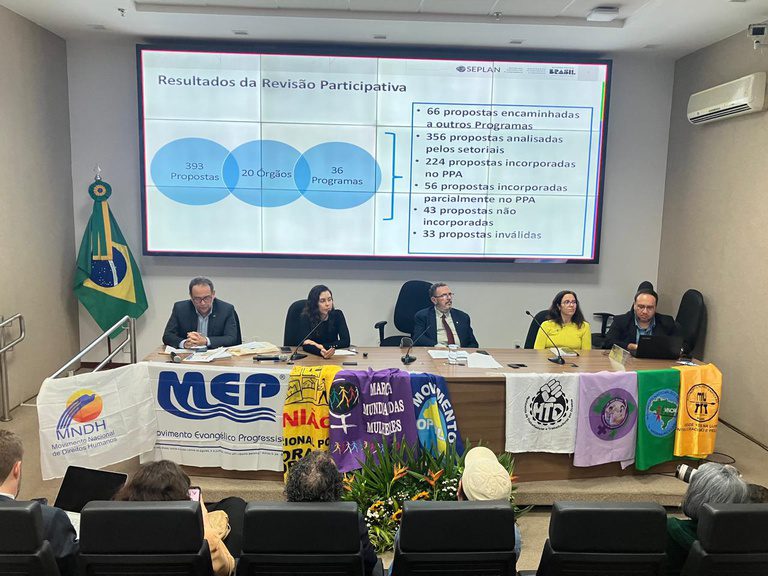 Fórum Interconselhos debate o Brasil que queremos em 2050 Fórum Interconselhos debate o Brasil que queremos em 2050