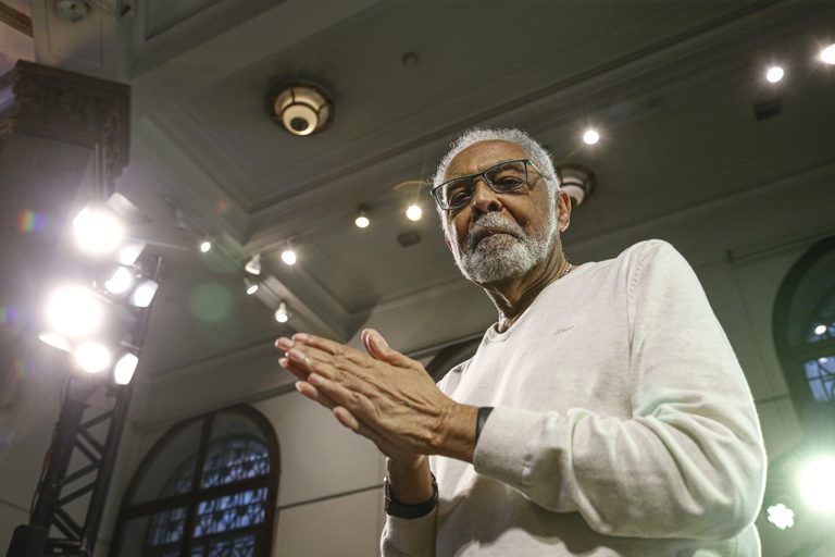 Gil, Doutor Honoris Causa: sua gestão como ministro da Cultura tem a ver com isso Gil, Doutor Honoris Causa: sua gestão como ministro da Cultura tem a ver com isso