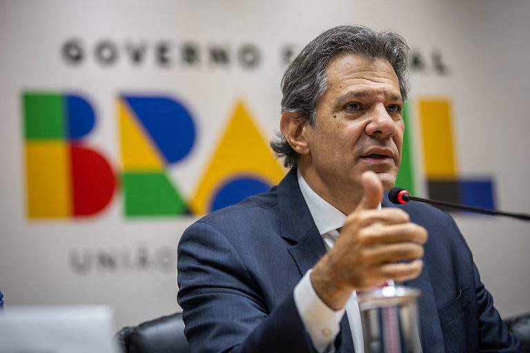 Haddad diz que mudança no IOF foi revisada para evitar especulações Haddad diz que mudança no IOF foi revisada para evitar especulações