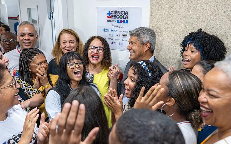 Governo Federal inaugura laboratório 'maker' em centro de educação e inovação em Salvador Governo Federal inaugura laboratório 'maker' em centro de educação e inovação em Salvador