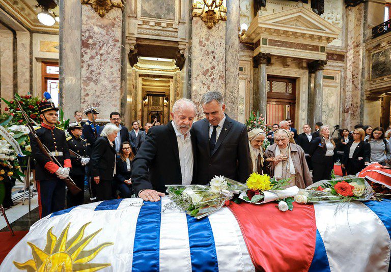 Lula: "Uma pessoa como Pepe Mujica não morre" Lula: "Uma pessoa como Pepe Mujica não morre"